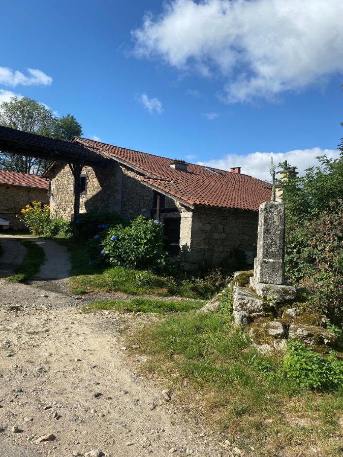 La Vaisse Bed & Breakfast Ambert Exterior photo